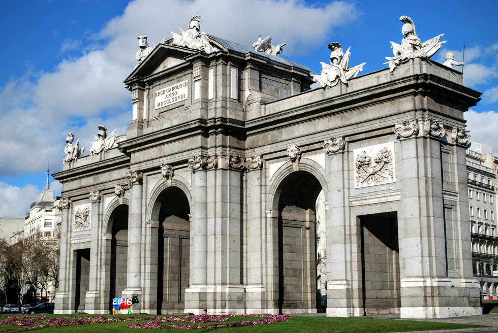 puerta de alcala