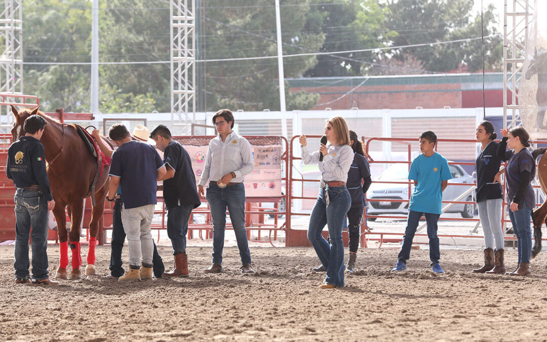 Karime Portillo y la equinoterapia en el Festival Internacional: El Caballo y su Mundo