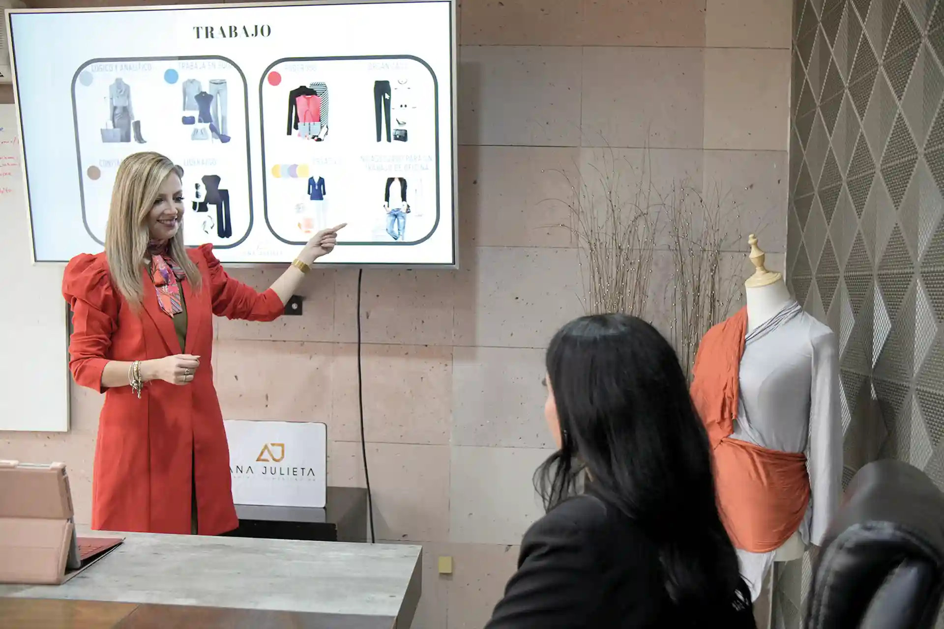 Ana Julieta Imagen y Comunicación