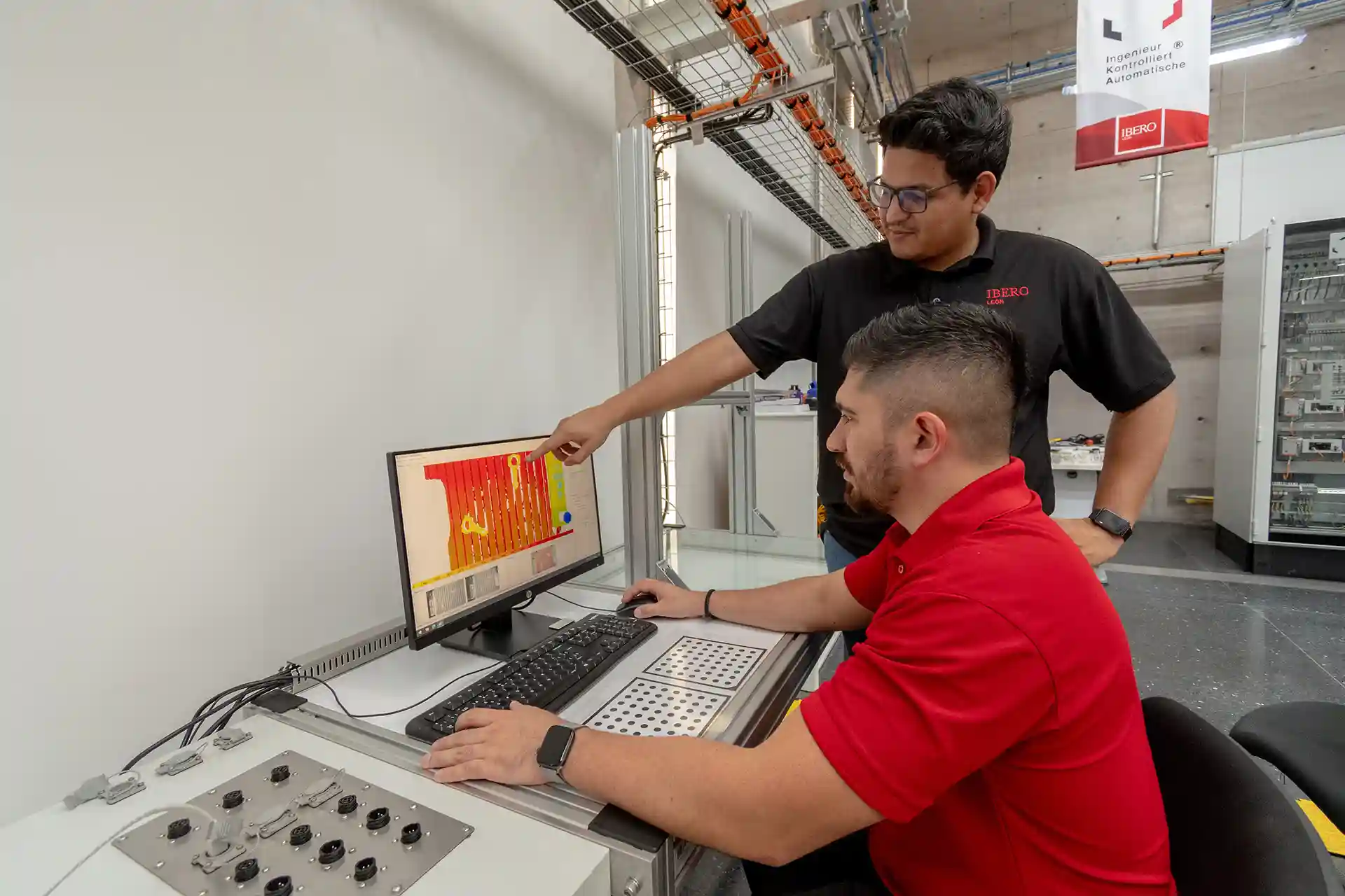 Para la institución académica, el emprendimiento se integra de forma transversal en todas las licenciaturas