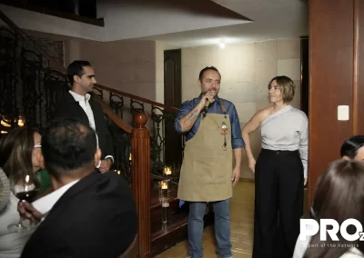 El chef Juan Carlos Madrigal compartió los detalles de la cena que incluyeron pato, porkbelly y pan de miel
