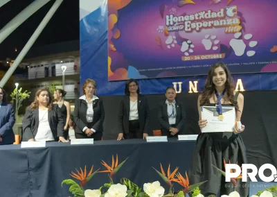María Gómez, alumna que recibió un reconocimiento por mérito académico