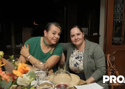 Suany Vázquez y Carola Escobar