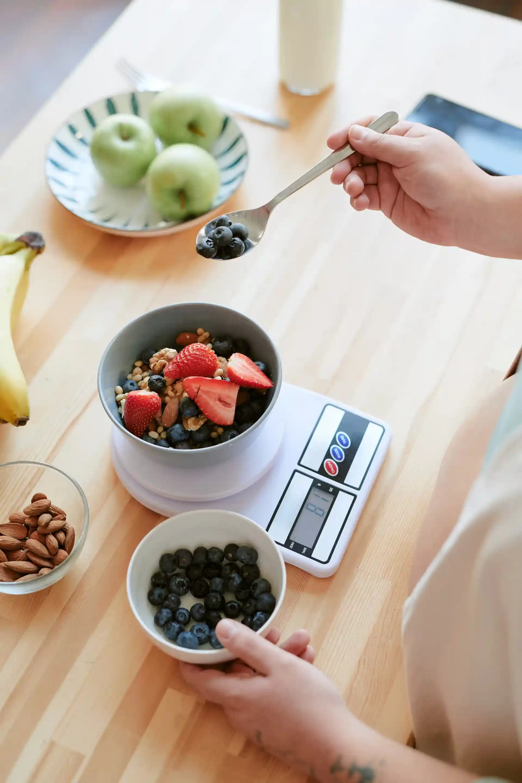 Mantener el peso es un reto que va más allá de llevar una dieta restrictiva por un periodo corto.